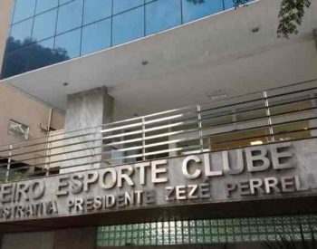 A diretoria do clube disse que apoia as investigações, mas lamentou que seja às vésperas das quartas de final da Copa do Brasil. ( Foto: © Reprodução )