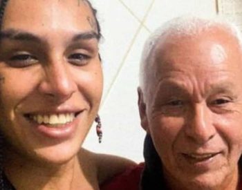 Linn da Quebrada, e seu pai o sr. Lino. Foto  — © Reprodução / Instagram.