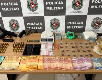 Homens são presos por tráfico de drogas após troca de tiros em João Pessoa — Foto: Divulgação/Polícia Militar da Paraíba