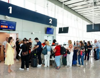 Passageiros de voo internacional no Aeroporto de Natal — Foto: Edu Rocha