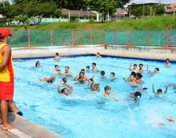 A vereadora justifica que  a piscina poderia ajudar na natação hidroginásticas e na saúde, tanto do idoso quanto das crianças do município. ( Foto: Imagem veemente Ilustrativa )