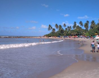 Praia de Coqueirinho, no Litoral Sul da Paraíba — Foto: Clara Rezende/G1