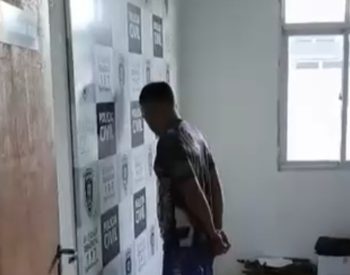 Homem é suspeito de integrar grupo que praticava sequestros e extorsões — Foto: Reprodução/TV Cabo Branco