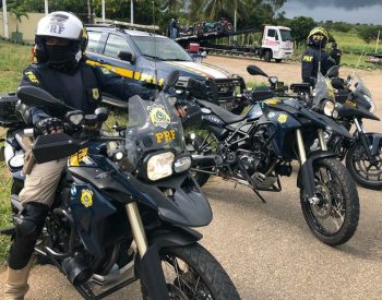 Homem que tentou furtar moto da PRF para 'farmar aura' é solto após audiência de custódia — Foto: PRF/Divulgação