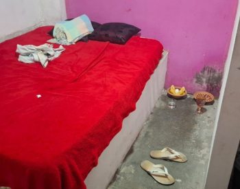 Mulheres viviam em quartos insalubres onde tinham de dormir e atender os clientes — Foto: Divulgação
