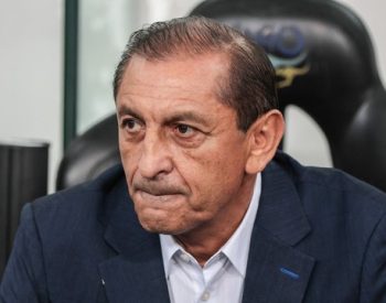 Técnico demitido do Vasco, Ramón Díaz. Foto — ©Robson Mafra/AGIF.