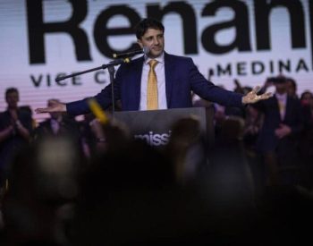 Renan Santos aparece durante evento do partido Missão que marcou o lançamento de sua candidatura à Presidência