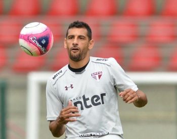 Diego Souza estaria acertando com o São Paulo a sua ida ao Vasco da Gama.