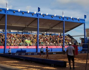 Torcida brasileira lota as arquibancadas em João Pessoa para torcer pelo Vôlei. — Foto: Cristiano Santos / Beach Games Brazil.