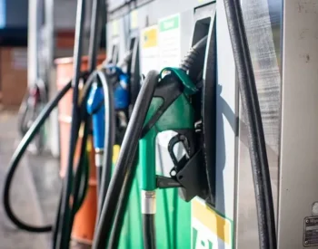 Gasolina. Foto — ©HUGO BARRETO.