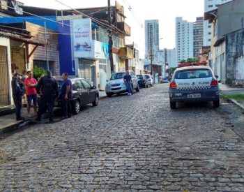 orpo foi encontrado na Zona Leste de Natal nesta quarta-feira (12) (Foto: Marksuel Figueredo/Inter TV Cabugi)