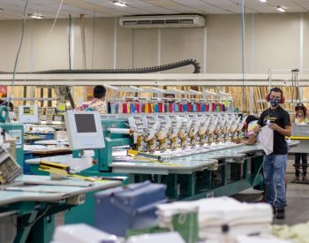 Segmento têxtil foi o único que não apresentou queda no semestre — Foto: Governo do RN/Arquivo