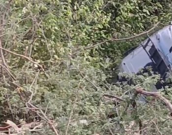 Homem morre após tombar carreta na Serra de Santa Luzia, no Sertão da Paraíba — Foto: Reprodução / CBN Paraíba