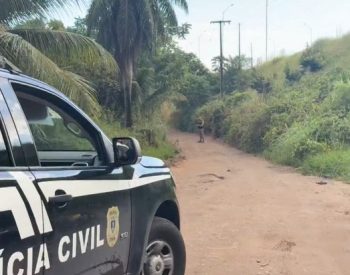 Corpo de mulher é encontrado com marcas tiros, em Santa Rita, na PB — Foto: Reprodução / TV Cabo Branco