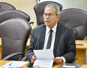 O deputado estadual lembrou as duas datas nesta quinta-feira (7), na Assembleia Legislativa. — Foto: João Gilberto