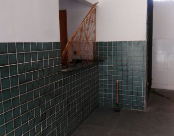 Grades foram arrancadas pelos criminosos na escola estadual em Canguaretama (Foto: Cedida).