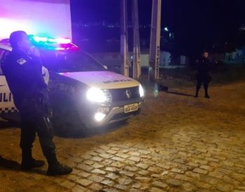Cabeça de homem estava dentro de uma mochila abandonada próximo à comunidade Beira-Rio — Foto: Sérgio Henrique Santos/Inter TV Cabugi.