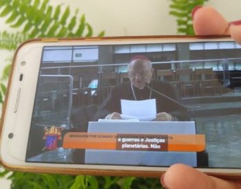 Missas serão em igrejas com portas fechadas e transmitidas pela Internet. — Foto: Igor Jácome/G1