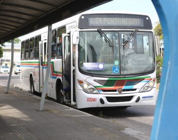 Transporte público em Natal  — Foto: Sandro Menezes/Governo do RN