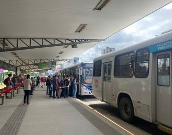 Ônibus de Campina Grande — Foto: Arthur Lira