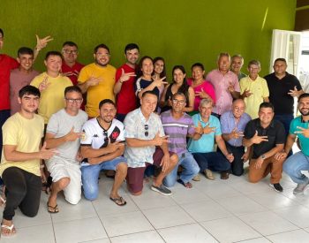 Dra. Silvana e seu esposo Joaci Filho, reuniram lideranças e apoiares em sua residência. Foto — ©Divulgação.
