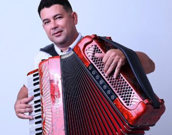 Thaison do Acordeon, finalista da região Agreste — Foto: Divulgação