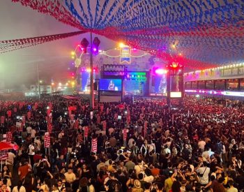 Público assiste ao show de Marisa Monte no São João 2026 de Campina Grande — Foto: Erickson Nogueira/g1