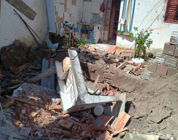 Lavanderia ficou destruída após explosão — Foto: Ewerton Correia/TV Cabo Branco