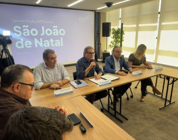 Representantes da Prefeitura e da Fecomércio RN apresentam os resultados — Foto: Fecomércio RN/Reprodução