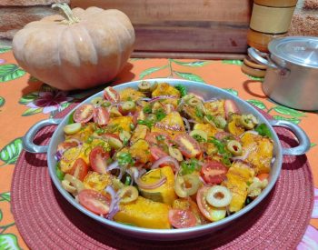 Salada de jerimum assada foi apresentada no quadro Bom que Só — Foto: Inter TV Costa Branca
