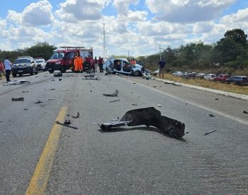 Acidente ocorreu na BR-304 — Foto: Antônio Dias/Inter TV Costa Branca